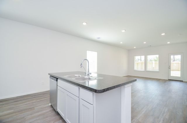 5778 Hampton Valley Dr, Houston, TX 77373