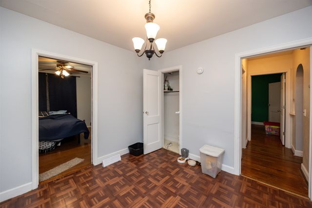 3814 67th Street, Urbandale, IA 50322