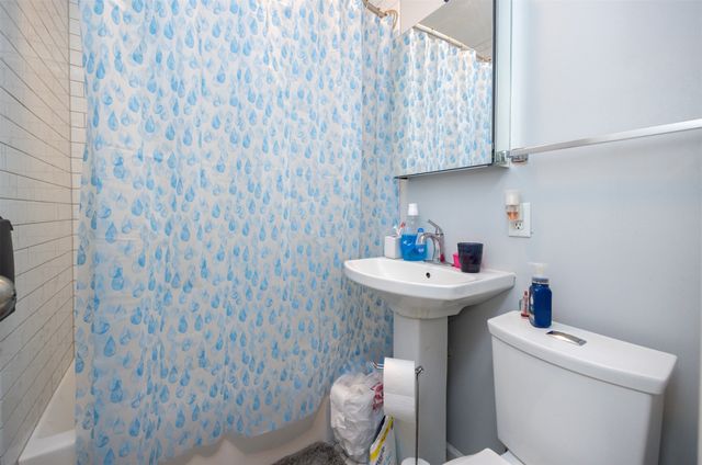 3814 67th Street, Urbandale, IA 50322