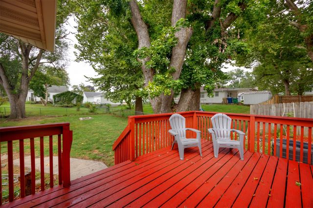 3814 67th Street, Urbandale, IA 50322