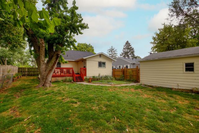 3814 67th Street, Urbandale, IA 50322