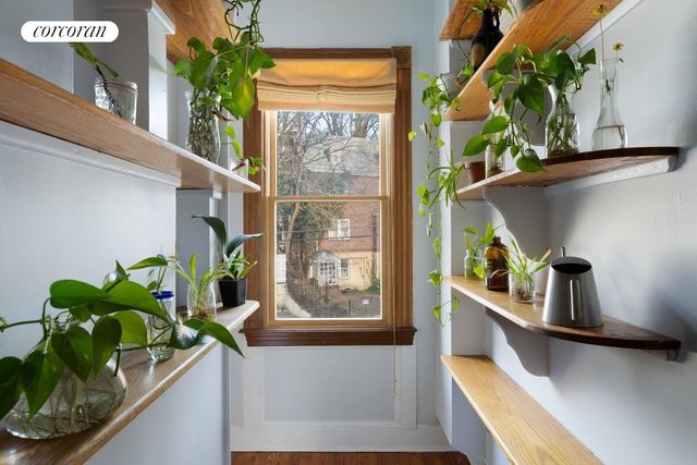 304 WESTERVELT Avenue, New York City, NY 10301