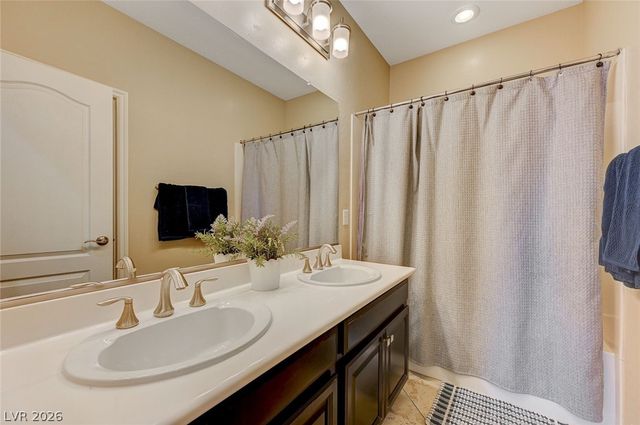 2894 Shining Sun Way, Henderson, NV 89052