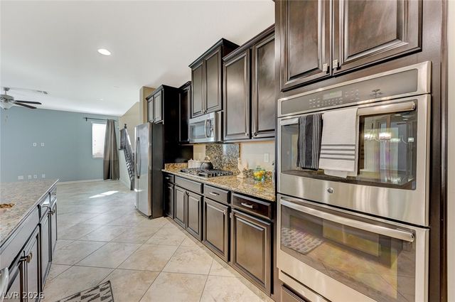 2894 Shining Sun Way, Henderson, NV 89052