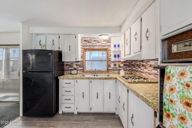 16225 N CAVE CREEK Road 1, Phoenix, AZ 85032