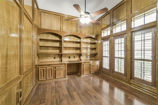 15 Crestone Place, The Woodlands, TX 77381