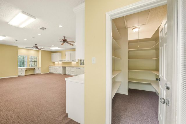 15 Crestone Place, The Woodlands, TX 77381