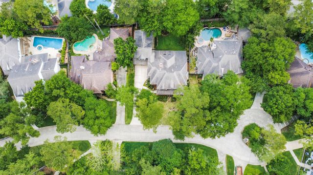 15 Crestone Place, The Woodlands, TX 77381