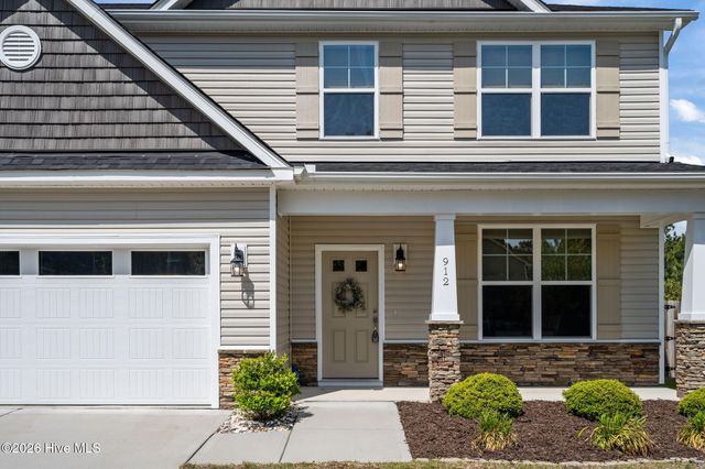 912 Terraces Lane, Hampstead, NC 28443