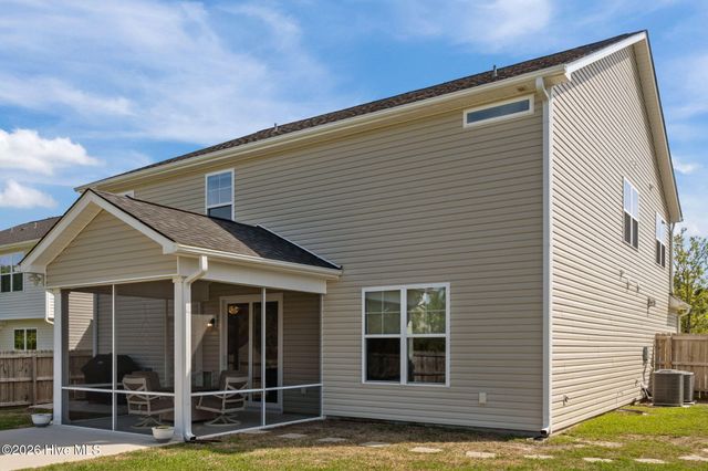 912 Terraces Lane, Hampstead, NC 28443