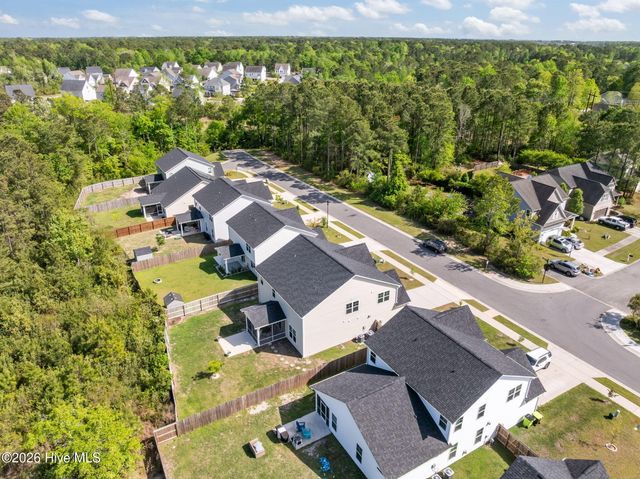 912 Terraces Lane, Hampstead, NC 28443
