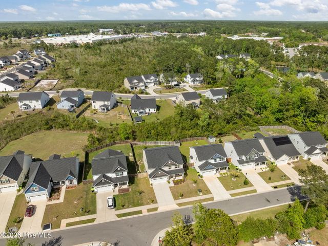 912 Terraces Lane, Hampstead, NC 28443