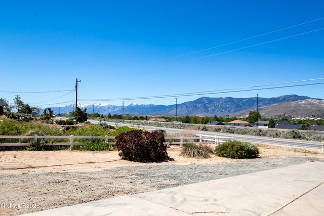 3329 S Edmonds Drive, Carson City, NV 89701