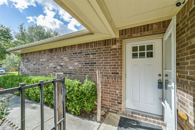 1609 Peach Dale Court, Conroe, TX 77301