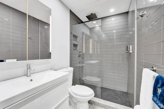 3040 NE 16th Avenue A405, Oakland Park, FL 33334