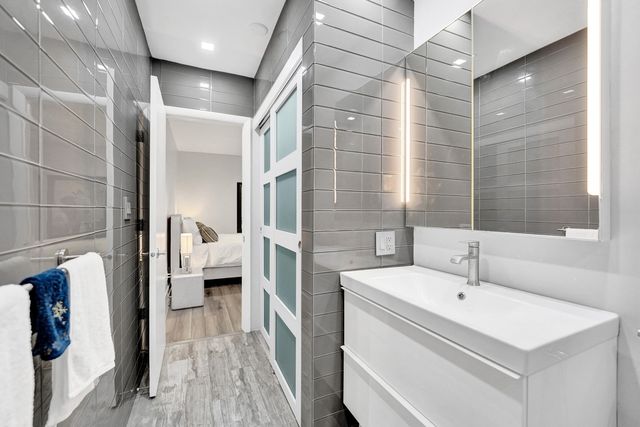 3040 NE 16th Avenue A405, Oakland Park, FL 33334