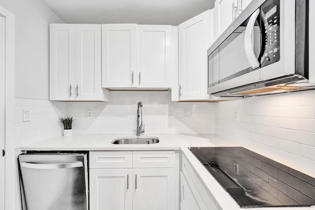 3040 NE 16th Avenue A405, Oakland Park, FL 33334