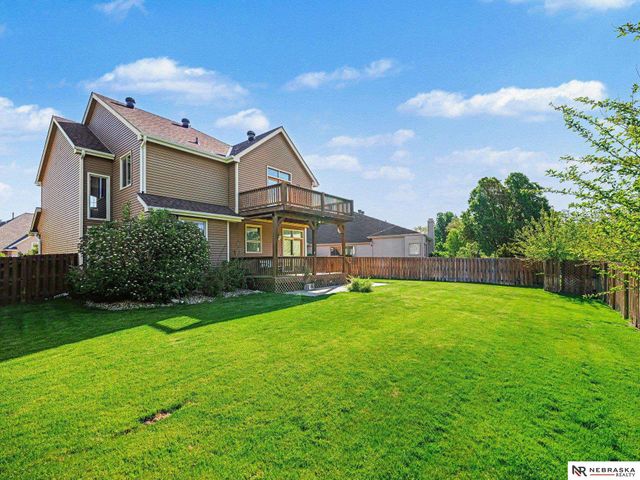 4230 N Branch Drive, Omaha, NE 68116