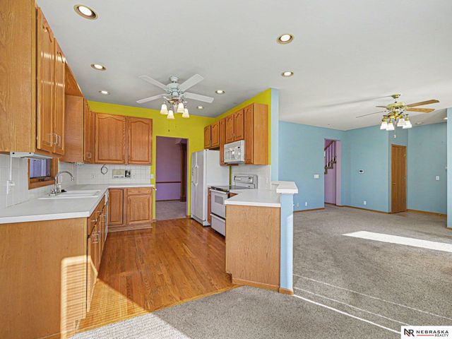 4230 N Branch Drive, Omaha, NE 68116