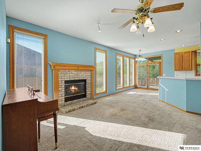 4230 N Branch Drive, Omaha, NE 68116