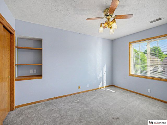 4230 N Branch Drive, Omaha, NE 68116