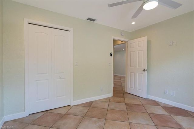 1025 Pine Isle LN 1025, Naples, FL 34112