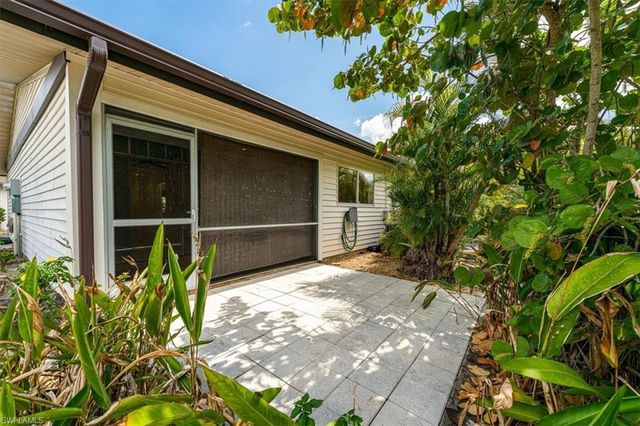 1025 Pine Isle LN 1025, Naples, FL 34112