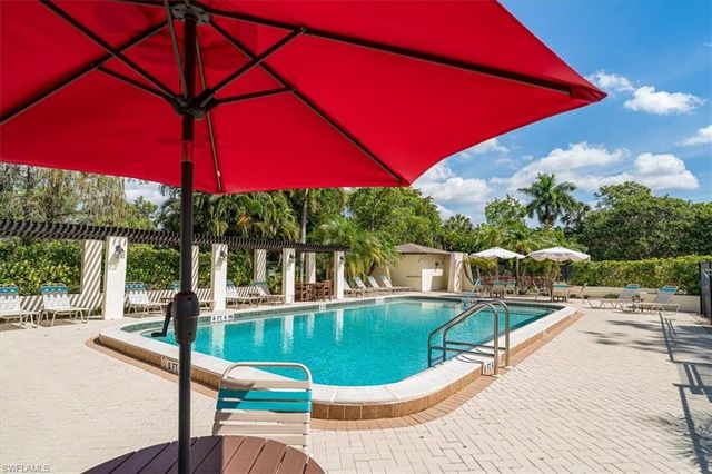 1025 Pine Isle LN 1025, Naples, FL 34112