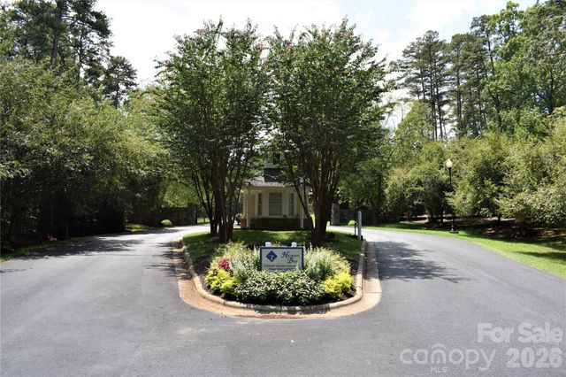 137 Heron Bay Drive 1B, Badin Lake, NC 28127
