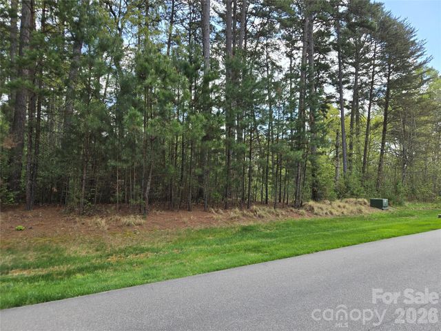 137 Heron Bay Drive 1B, Badin Lake, NC 28127