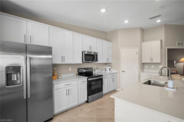 15195 Bluffton LN # 925, Babcock Ranch, FL 33982