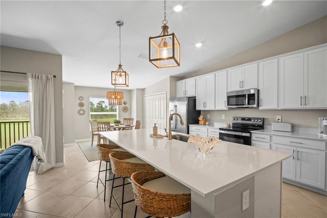 15195 Bluffton LN # 925, Babcock Ranch, FL 33982