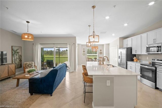 15195 Bluffton LN # 925, Babcock Ranch, FL 33982