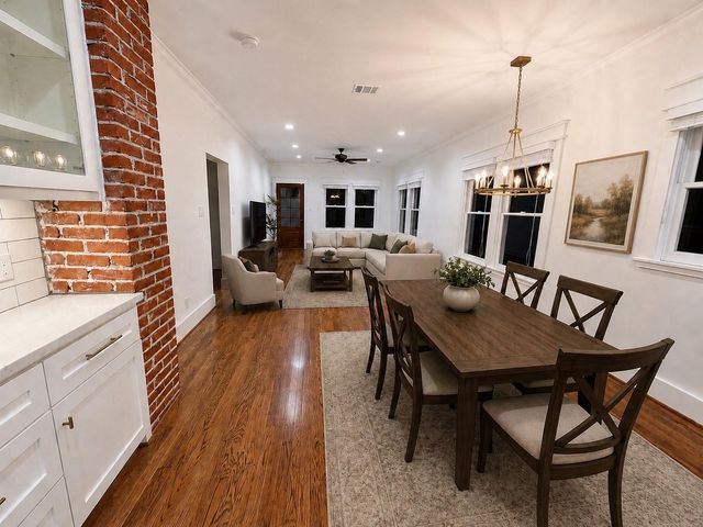 1011 W Melwood Street, Houston, TX 77009