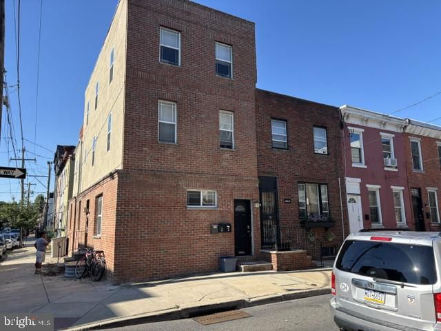 1800 TITAN ST, Philadelphia, PA 19146