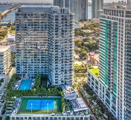 121 NE 34th Street 915, Miami, FL 33137