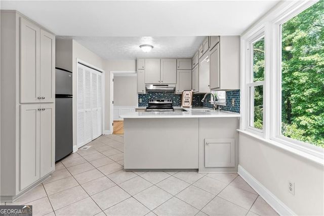 1428 Brookcliff Drive, Marietta, GA 30062