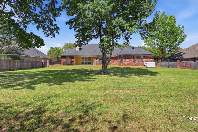 520 Weavers Way, Bossier City, LA 71111