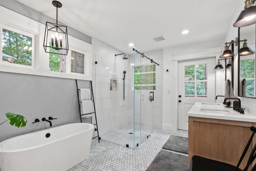 Image 26 of property listing at 4000 Glen Haven Road, Soquel, CA 95073