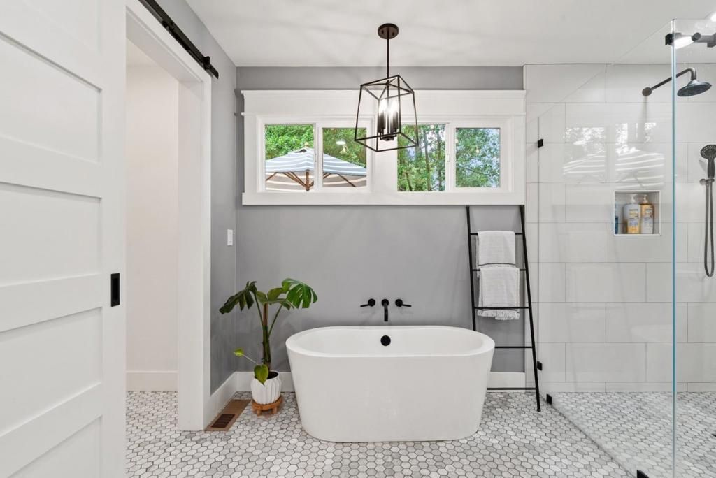 Image 27 of property listing at 4000 Glen Haven Road, Soquel, CA 95073