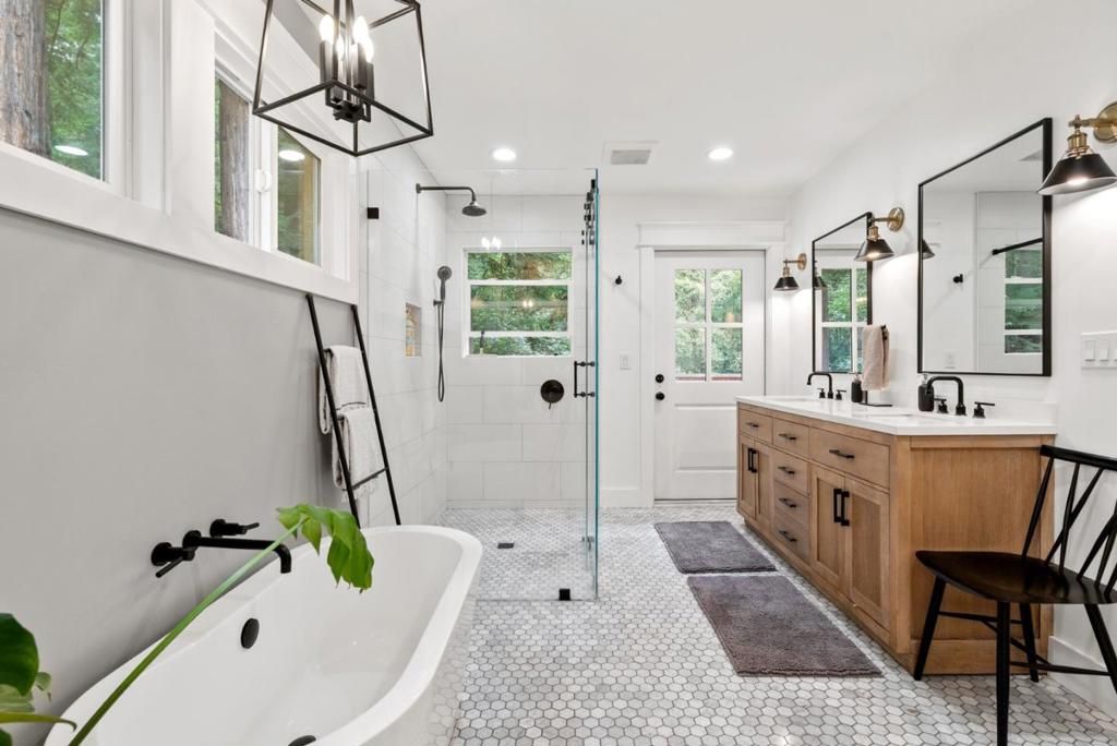 Image 28 of property listing at 4000 Glen Haven Road, Soquel, CA 95073