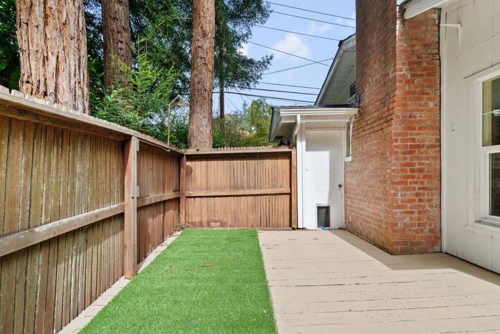 Image 39 of property listing at 4000 Glen Haven Road, Soquel, CA 95073