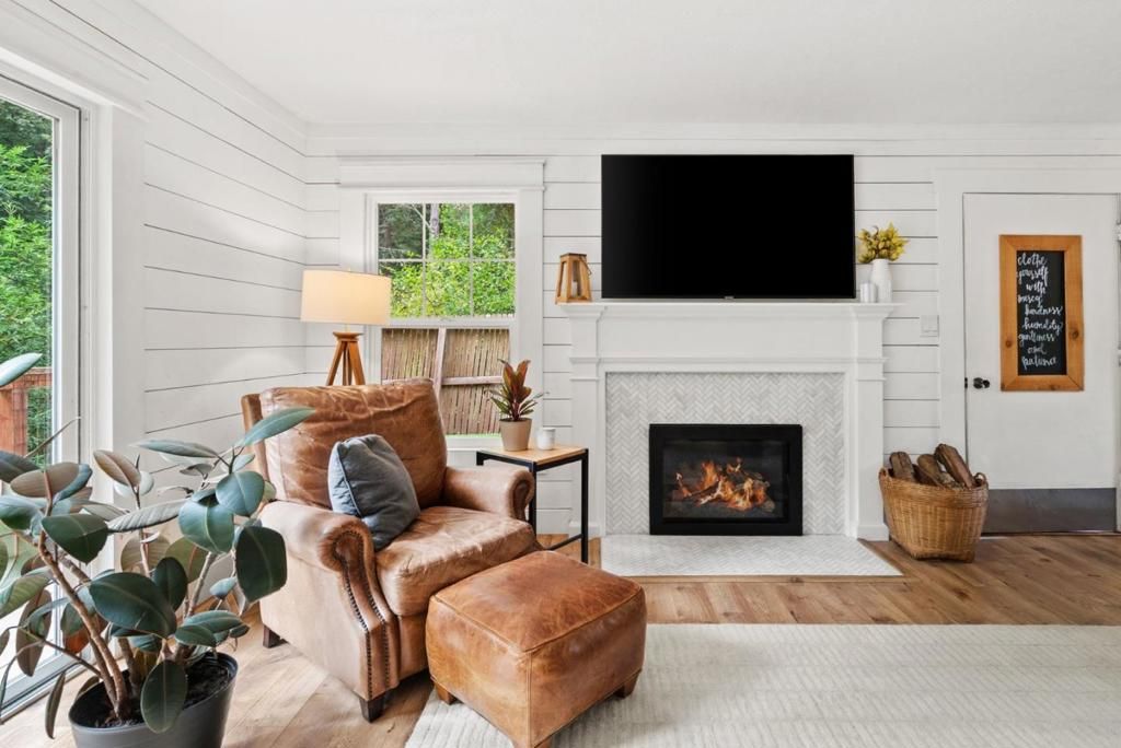Image 8 of property listing at 4000 Glen Haven Road, Soquel, CA 95073