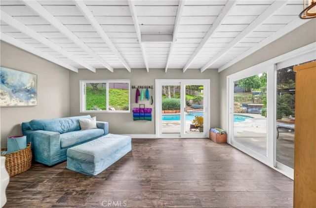 20705 Onaknoll, Lake Mathews, CA 92570