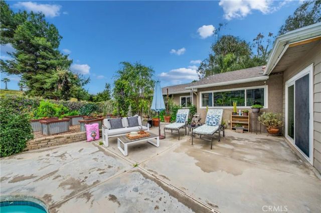 20705 Onaknoll, Lake Mathews, CA 92570