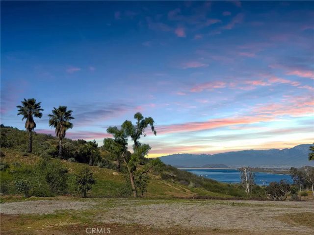 20705 Onaknoll, Lake Mathews, CA 92570