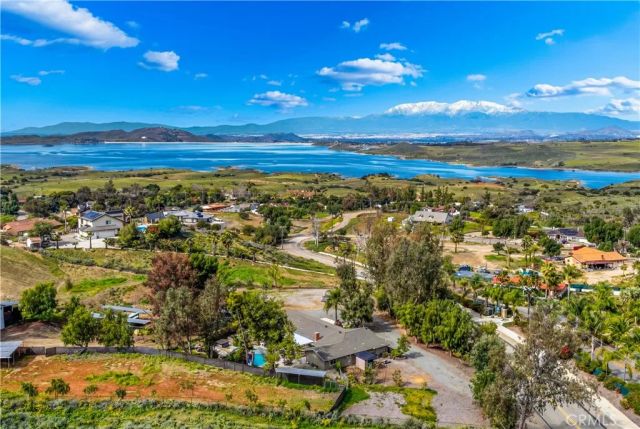 20705 Onaknoll, Lake Mathews, CA 92570