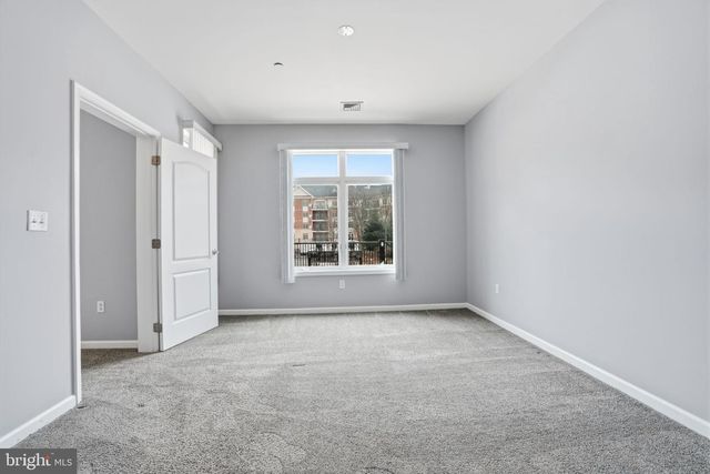 235 CARSON TER, Huntingdon Valley, PA 19006