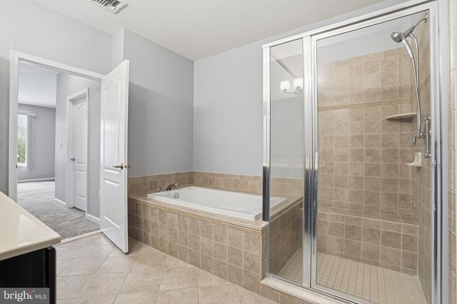 235 CARSON TER, Huntingdon Valley, PA 19006