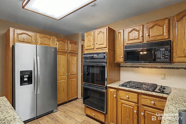 3813 Kinview Street Nw, City Of Walker, MI 49534